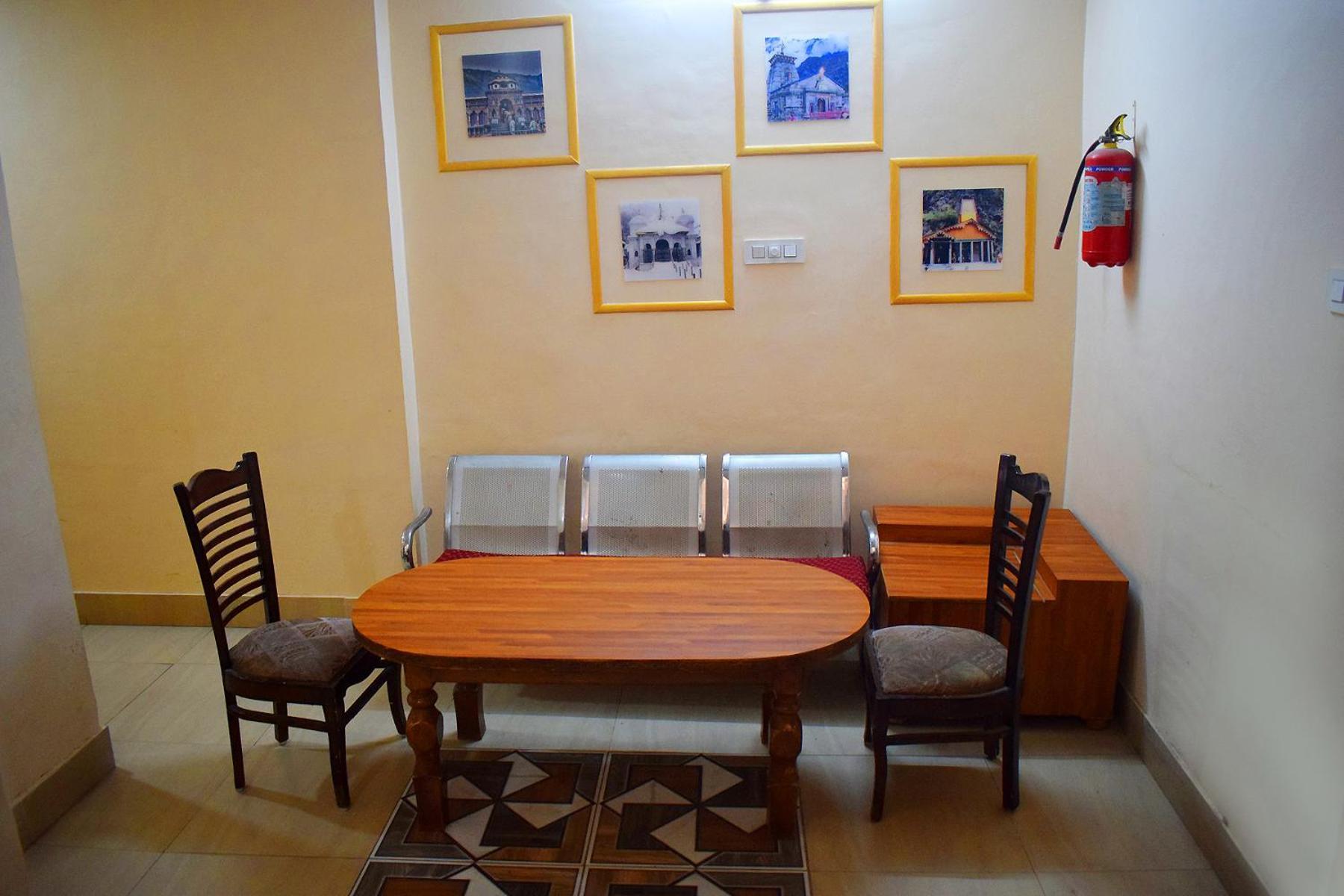 Hotel Golden Haridwār Екстериор снимка