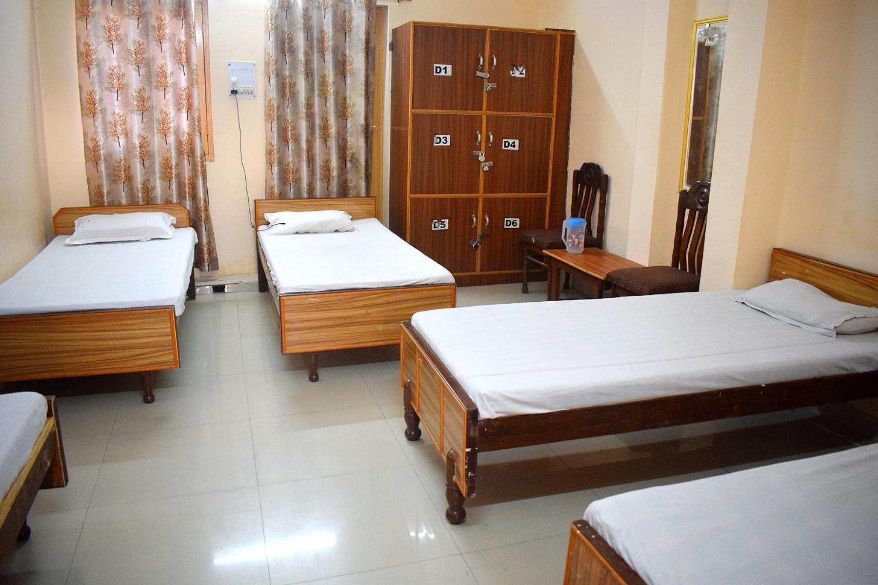 Hotel Golden Haridwār Екстериор снимка